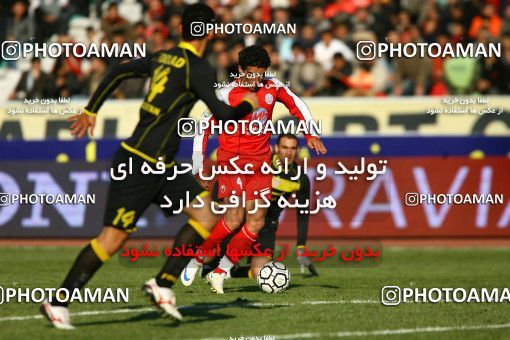 1318729, Tehran, , لیگ برتر فوتبال ایران، Persian Gulf Cup، Week 22، Second Leg، Persepolis 1 v 0 Foulad Khouzestan on 2009/01/16 at Azadi Stadium