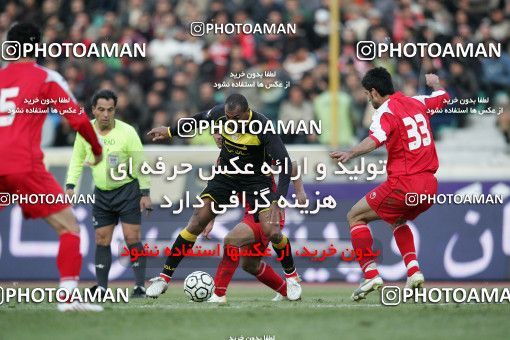 1317692, Tehran, , لیگ برتر فوتبال ایران، Persian Gulf Cup، Week 22، Second Leg، Persepolis 1 v 0 Foulad Khouzestan on 2009/01/16 at Azadi Stadium