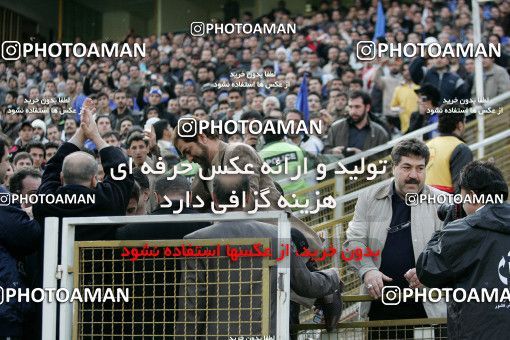 1318329, Tehran, Iran, لیگ برتر فوتبال ایران، Persian Gulf Cup، Week 23، Second Leg، Esteghlal 2 v 1 Saba Qom on 2009/01/23 at Azadi Stadium