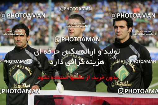 1318598, Tehran, Iran, لیگ برتر فوتبال ایران، Persian Gulf Cup، Week 23، Second Leg، Esteghlal 2 v 1 Saba Qom on 2009/01/23 at Azadi Stadium