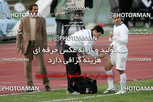 1318298, Tehran, Iran, لیگ برتر فوتبال ایران، Persian Gulf Cup، Week 23، Second Leg، Esteghlal 2 v 1 Saba Qom on 2009/01/23 at Azadi Stadium