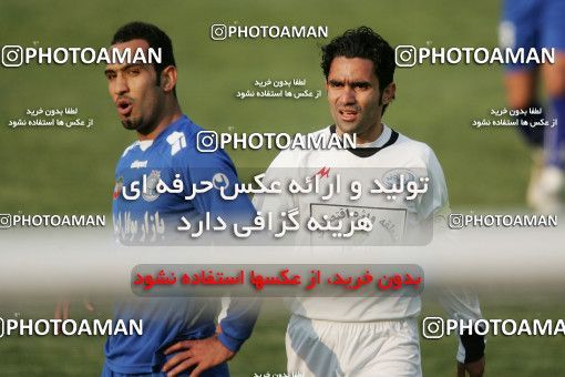 1318476, Tehran, Iran, لیگ برتر فوتبال ایران، Persian Gulf Cup، Week 23، Second Leg، Esteghlal 2 v 1 Saba Qom on 2009/01/23 at Azadi Stadium
