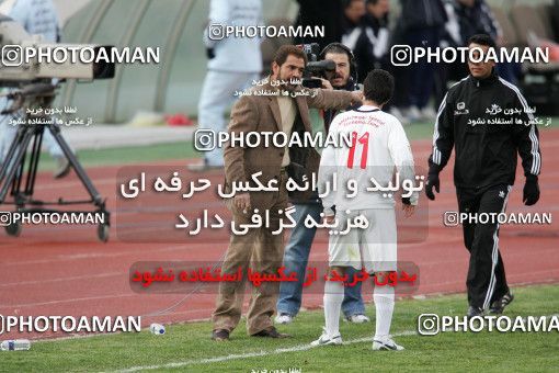 1318371, Tehran, Iran, لیگ برتر فوتبال ایران، Persian Gulf Cup، Week 23، Second Leg، Esteghlal 2 v 1 Saba Qom on 2009/01/23 at Azadi Stadium