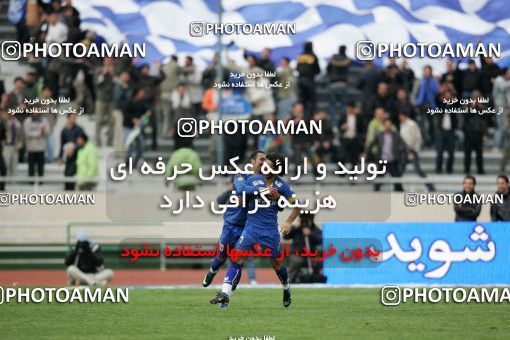 1318305, Tehran, Iran, لیگ برتر فوتبال ایران، Persian Gulf Cup، Week 23، Second Leg، Esteghlal 2 v 1 Saba Qom on 2009/01/23 at Azadi Stadium