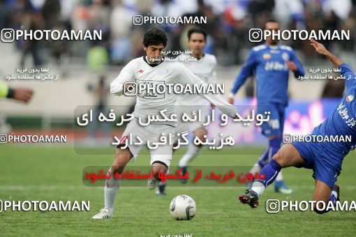 1318424, Tehran, Iran, لیگ برتر فوتبال ایران، Persian Gulf Cup، Week 23، Second Leg، Esteghlal 2 v 1 Saba Qom on 2009/01/23 at Azadi Stadium