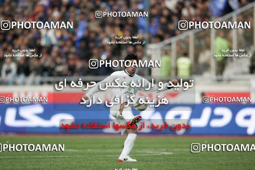 1318318, Tehran, Iran, لیگ برتر فوتبال ایران، Persian Gulf Cup، Week 23، Second Leg، Esteghlal 2 v 1 Saba Qom on 2009/01/23 at Azadi Stadium