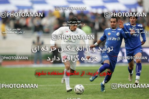 1318564, Tehran, Iran, لیگ برتر فوتبال ایران، Persian Gulf Cup، Week 23، Second Leg، Esteghlal 2 v 1 Saba Qom on 2009/01/23 at Azadi Stadium