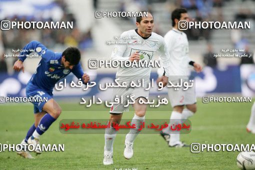 1318453, Tehran, Iran, لیگ برتر فوتبال ایران، Persian Gulf Cup، Week 23، Second Leg، Esteghlal 2 v 1 Saba Qom on 2009/01/23 at Azadi Stadium