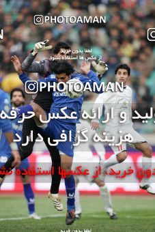 1318519, Tehran, Iran, لیگ برتر فوتبال ایران، Persian Gulf Cup، Week 23، Second Leg، Esteghlal 2 v 1 Saba Qom on 2009/01/23 at Azadi Stadium