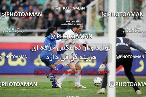 1318574, Tehran, Iran, لیگ برتر فوتبال ایران، Persian Gulf Cup، Week 23، Second Leg، Esteghlal 2 v 1 Saba Qom on 2009/01/23 at Azadi Stadium