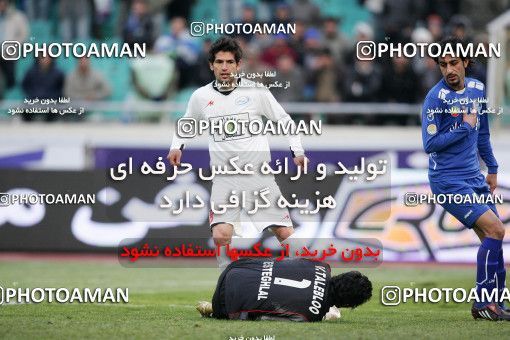 1318354, Tehran, Iran, لیگ برتر فوتبال ایران، Persian Gulf Cup، Week 23، Second Leg، Esteghlal 2 v 1 Saba Qom on 2009/01/23 at Azadi Stadium