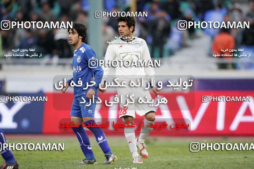 1318360, Tehran, Iran, لیگ برتر فوتبال ایران، Persian Gulf Cup، Week 23، Second Leg، Esteghlal 2 v 1 Saba Qom on 2009/01/23 at Azadi Stadium