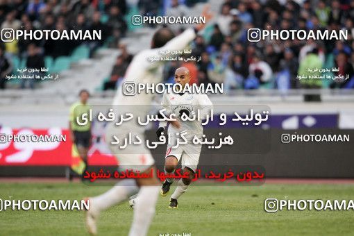 1318352, Tehran, Iran, لیگ برتر فوتبال ایران، Persian Gulf Cup، Week 23، Second Leg، Esteghlal 2 v 1 Saba Qom on 2009/01/23 at Azadi Stadium