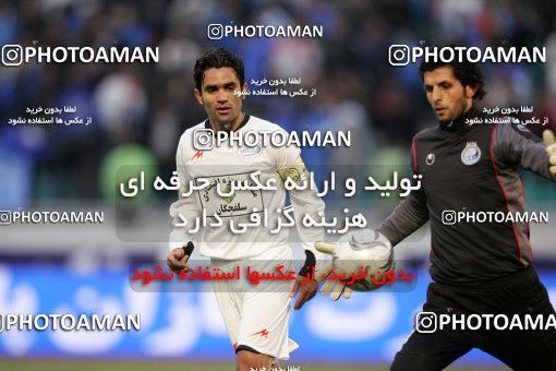 1318442, Tehran, Iran, لیگ برتر فوتبال ایران، Persian Gulf Cup، Week 23، Second Leg، Esteghlal 2 v 1 Saba Qom on 2009/01/23 at Azadi Stadium