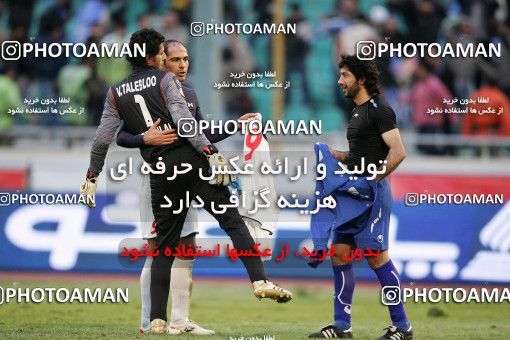 1318447, Tehran, Iran, لیگ برتر فوتبال ایران، Persian Gulf Cup، Week 23، Second Leg، Esteghlal 2 v 1 Saba Qom on 2009/01/23 at Azadi Stadium