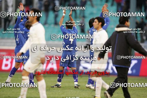 1318359, Tehran, Iran, لیگ برتر فوتبال ایران، Persian Gulf Cup، Week 23، Second Leg، Esteghlal 2 v 1 Saba Qom on 2009/01/23 at Azadi Stadium