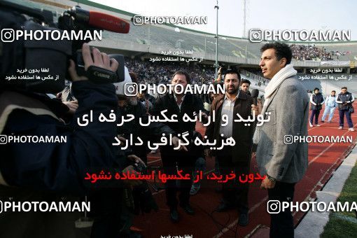 1318378, Tehran, Iran, لیگ برتر فوتبال ایران، Persian Gulf Cup، Week 23، Second Leg، Esteghlal 2 v 1 Saba Qom on 2009/01/23 at Azadi Stadium