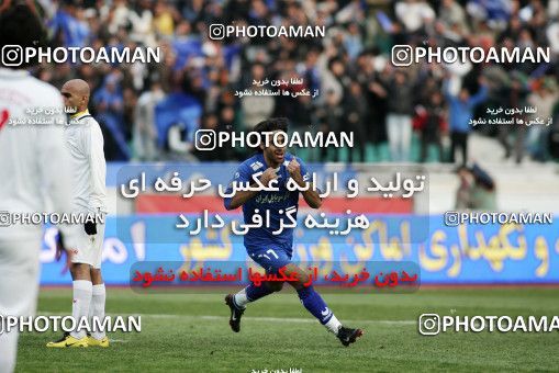 1316260, Tehran, Iran, لیگ برتر فوتبال ایران، Persian Gulf Cup، Week 23، Second Leg، Esteghlal 2 v 1 Saba Qom on 2009/01/23 at Azadi Stadium