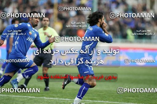 1316249, Tehran, Iran, لیگ برتر فوتبال ایران، Persian Gulf Cup، Week 23، Second Leg، Esteghlal 2 v 1 Saba Qom on 2009/01/23 at Azadi Stadium