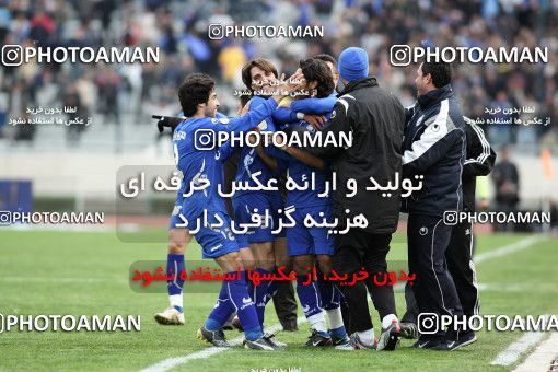 1316195, Tehran, Iran, لیگ برتر فوتبال ایران، Persian Gulf Cup، Week 23، Second Leg، Esteghlal 2 v 1 Saba Qom on 2009/01/23 at Azadi Stadium