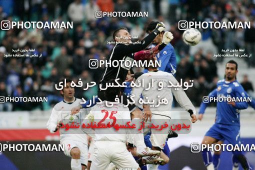 1316235, Tehran, Iran, لیگ برتر فوتبال ایران، Persian Gulf Cup، Week 23، Second Leg، Esteghlal 2 v 1 Saba Qom on 2009/01/23 at Azadi Stadium