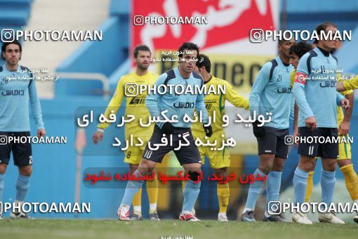 1318019, Tehran, Iran, لیگ برتر فوتبال ایران، Persian Gulf Cup، Week 24، Second Leg، Rah Ahan 1 v 0 Damash Gilan on 2009/01/30 at Ekbatan Stadium