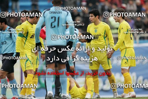 1318225, Tehran, Iran, لیگ برتر فوتبال ایران، Persian Gulf Cup، Week 24، Second Leg، Rah Ahan 1 v 0 Damash Gilan on 2009/01/30 at Ekbatan Stadium