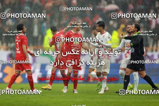 1321023, Tehran, , لیگ برتر فوتبال ایران، Persian Gulf Cup، Week 13، First Leg، Persepolis 0 v 0 Tractor Sazi on 2018/11/25 at Azadi Stadium
