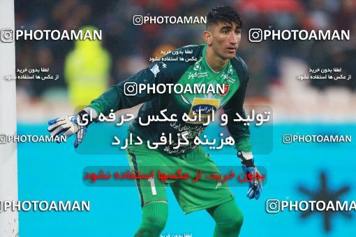 1321187, Tehran, , لیگ برتر فوتبال ایران، Persian Gulf Cup، Week 13، First Leg، Persepolis 0 v 0 Tractor Sazi on 2018/11/25 at Azadi Stadium