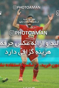 1321046, Tehran, , لیگ برتر فوتبال ایران، Persian Gulf Cup، Week 13، First Leg، Persepolis 0 v 0 Tractor Sazi on 2018/11/25 at Azadi Stadium
