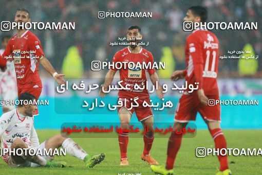 1321249, Tehran, , لیگ برتر فوتبال ایران، Persian Gulf Cup، Week 13، First Leg، Persepolis 0 v 0 Tractor Sazi on 2018/11/25 at Azadi Stadium