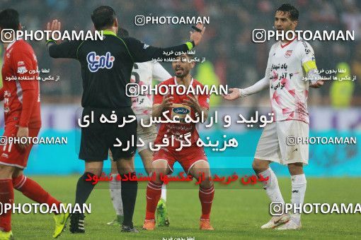 1321183, Tehran, , لیگ برتر فوتبال ایران، Persian Gulf Cup، Week 13، First Leg، Persepolis 0 v 0 Tractor Sazi on 2018/11/25 at Azadi Stadium