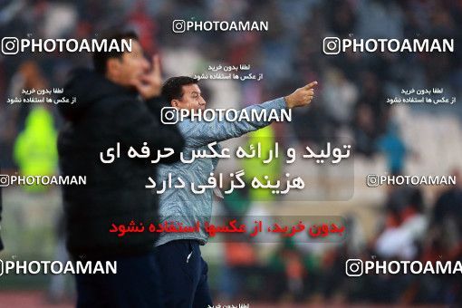 1321551, Tehran, , لیگ برتر فوتبال ایران، Persian Gulf Cup، Week 13، First Leg، Persepolis 0 v 0 Tractor Sazi on 2018/11/25 at Azadi Stadium
