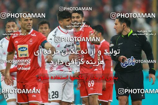 1321113, Tehran, , لیگ برتر فوتبال ایران، Persian Gulf Cup، Week 13، First Leg، Persepolis 0 v 0 Tractor Sazi on 2018/11/25 at Azadi Stadium
