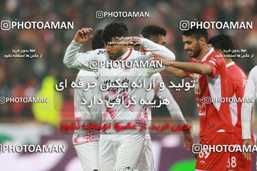 1321644, Tehran, , لیگ برتر فوتبال ایران، Persian Gulf Cup، Week 13، First Leg، Persepolis 0 v 0 Tractor Sazi on 2018/11/25 at Azadi Stadium
