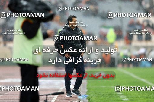 1321313, لیگ برتر فوتبال ایران، Persian Gulf Cup، Week 13، First Leg، 2018/11/25، Tehran، Azadi Stadium، Persepolis 0 - 0 Tractor Sazi