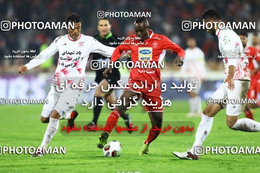 1321322, Tehran, , لیگ برتر فوتبال ایران، Persian Gulf Cup، Week 13، First Leg، Persepolis 0 v 0 Tractor Sazi on 2018/11/25 at Azadi Stadium