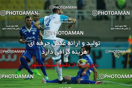 1321997, Ahvaz, , لیگ برتر فوتبال ایران، Persian Gulf Cup، Week 13، First Leg، Esteghlal Khouzestan 0 v 1 Esteghlal on 2018/11/25 at Ahvaz Ghadir Stadium