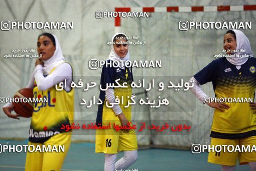 1324432, لیگ برتر بسکتبال زنان ایران، فصل 98-97، فصل 98-97، ، هفته چهارم، ایران، اصفهان، خانه بسکتبال اصفهان،  ۷۰ -  ۶۳