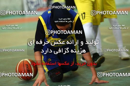 1324472, لیگ برتر بسکتبال زنان ایران، فصل 98-97، فصل 98-97، ، هفته چهارم، ایران، اصفهان، خانه بسکتبال اصفهان،  ۷۰ -  ۶۳