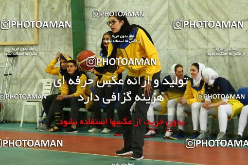 1324438, لیگ برتر بسکتبال زنان ایران، فصل 98-97، فصل 98-97، ، هفته چهارم، ایران، اصفهان، خانه بسکتبال اصفهان،  ۷۰ -  ۶۳