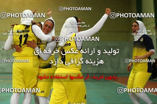 1324492, لیگ برتر بسکتبال زنان ایران، فصل 98-97، فصل 98-97، ، هفته چهارم، ایران، اصفهان، خانه بسکتبال اصفهان،  ۷۰ -  ۶۳
