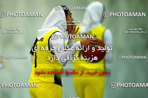 1324865, لیگ برتر بسکتبال زنان ایران، فصل 98-97، فصل 98-97، ، هفته چهارم، ایران، اصفهان، خانه بسکتبال اصفهان،  ۷۰ -  ۶۳