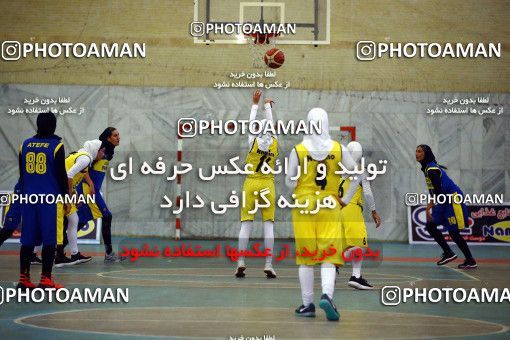 1324916, لیگ برتر بسکتبال زنان ایران، فصل 98-97، فصل 98-97، ، هفته چهارم، ایران، اصفهان، خانه بسکتبال اصفهان،  ۷۰ -  ۶۳