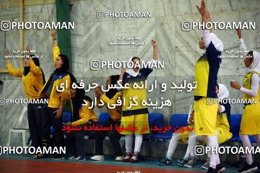 1324975, لیگ برتر بسکتبال زنان ایران، فصل 98-97، فصل 98-97، ، هفته چهارم، ایران، اصفهان، خانه بسکتبال اصفهان،  ۷۰ -  ۶۳