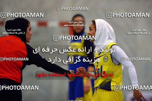 1324886, لیگ برتر بسکتبال زنان ایران، فصل 98-97، فصل 98-97، ، هفته چهارم، ایران، اصفهان، خانه بسکتبال اصفهان،  ۷۰ -  ۶۳