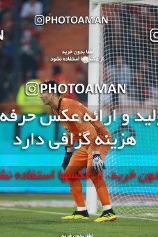 1330761, Tehran, Iran, Iran Pro League، Persian Gulf Cup، 2018-19 season، First Leg، Week 11، Persepolis v Zob Ahan Esfahan on 2018/12/04 at Azadi Stadium  / ([*parameter:140*] - [*parameter:139*]) (10)