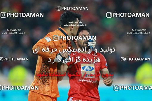 1330795, Tehran, Iran, لیگ برتر فوتبال ایران، Persian Gulf Cup، Week 11، First Leg، Persepolis 1 v 0 Zob Ahan Esfahan on 2018/12/04 at Azadi Stadium