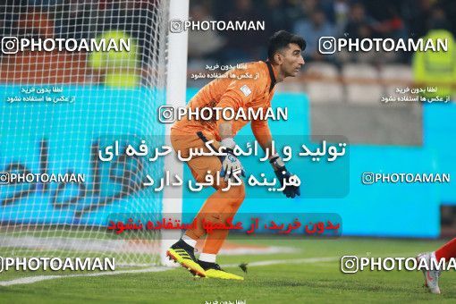 1330748, Tehran, Iran, Iran Pro League، Persian Gulf Cup، 2018-19 season، First Leg، Week 11، Persepolis v Zob Ahan Esfahan on 2018/12/04 at Azadi Stadium  / ([*parameter:140*] - [*parameter:139*]) (10)