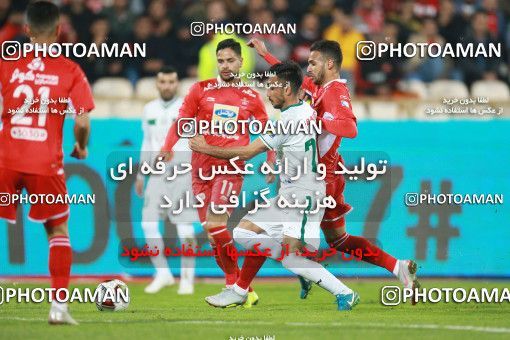 1330835, Tehran, Iran, لیگ برتر فوتبال ایران، Persian Gulf Cup، Week 11، First Leg، Persepolis 1 v 0 Zob Ahan Esfahan on 2018/12/04 at Azadi Stadium
